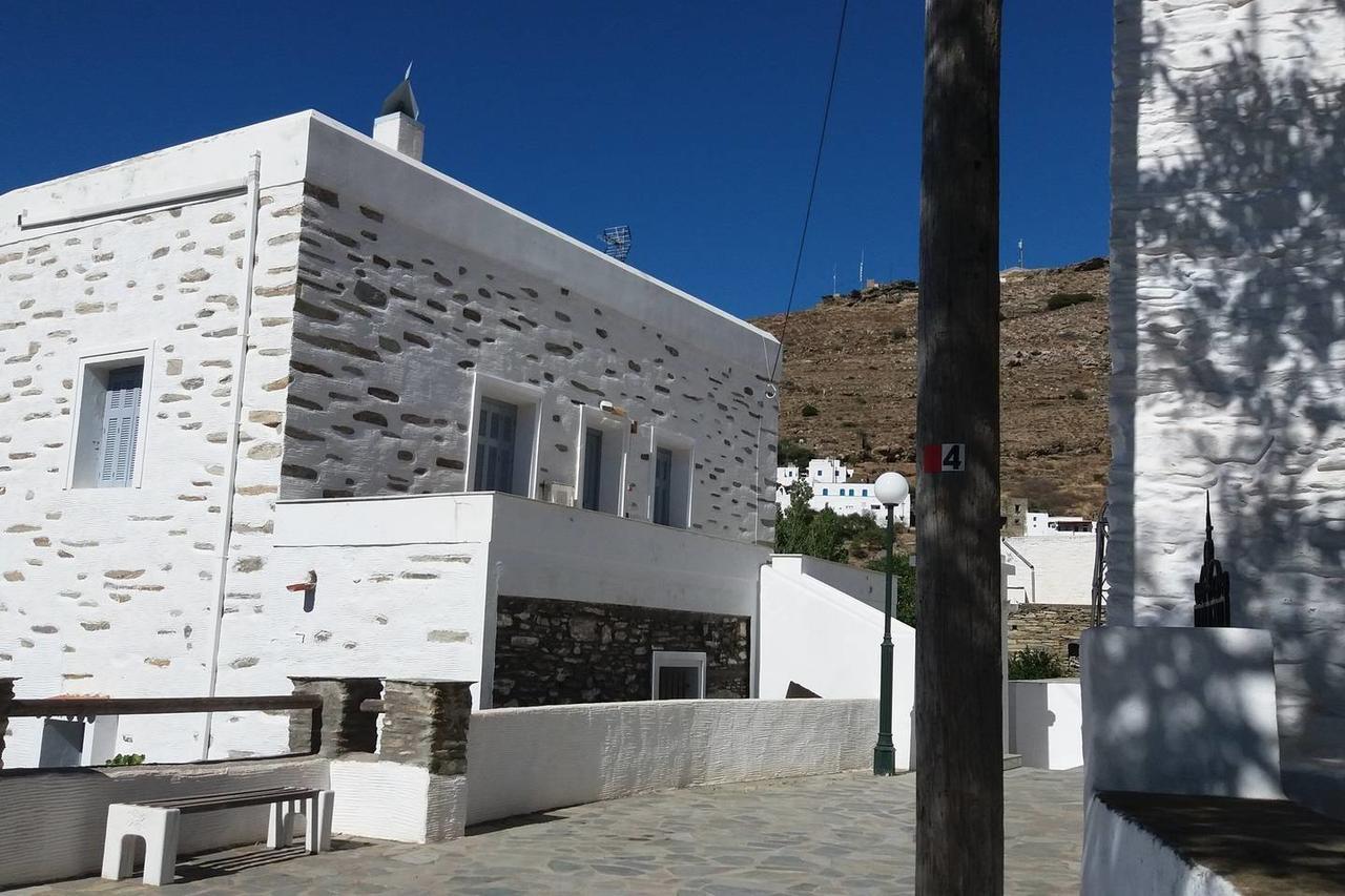 "Aura" Apt In Stone Tower 1690 • Andros Aidonia  Exterior photo
