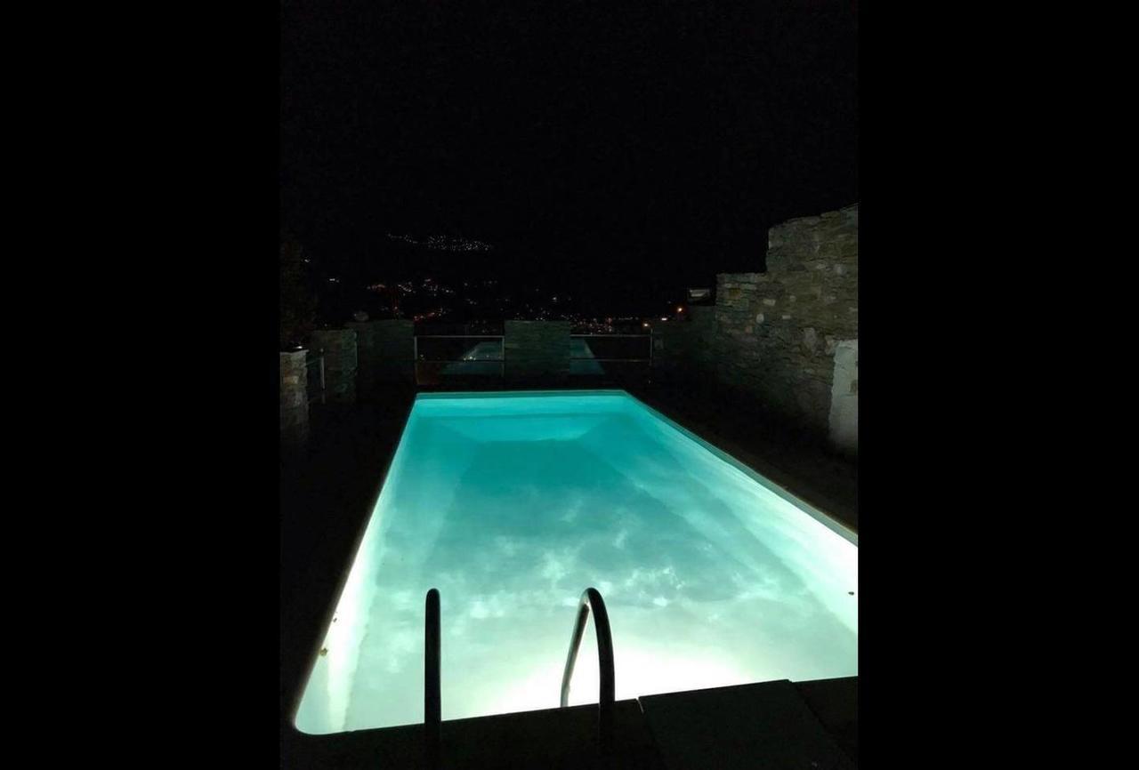 "Aura" Apt In Stone Tower 1690 • Andros Aidonia  Exterior photo